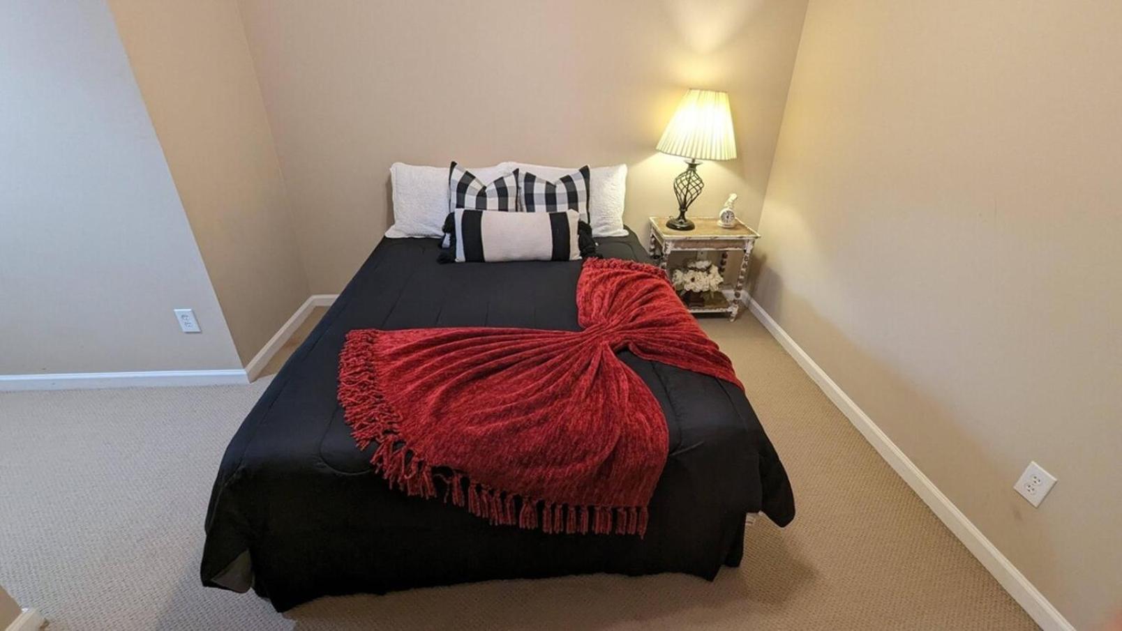 Home Away From Home Charlotte Extérieur photo
